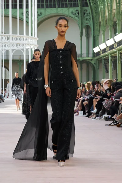 Look 63